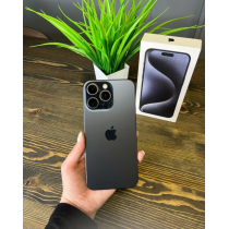 iPhone 15 Pro Max 256 GB чёрный титан - отличное состояние